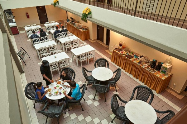 Palace Hotel image 14